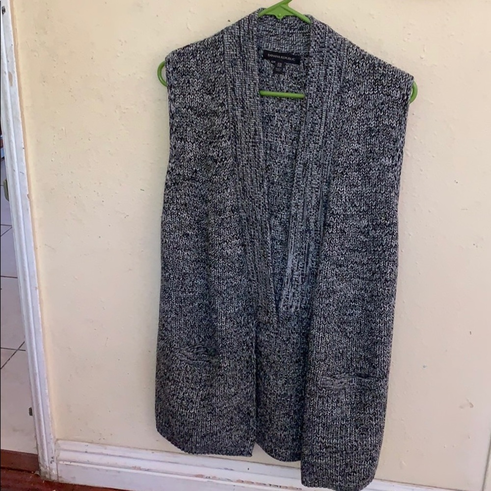 Sweater vest